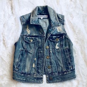 🆕🌟 Vintage Denim Ripped Vest 🌟🆕